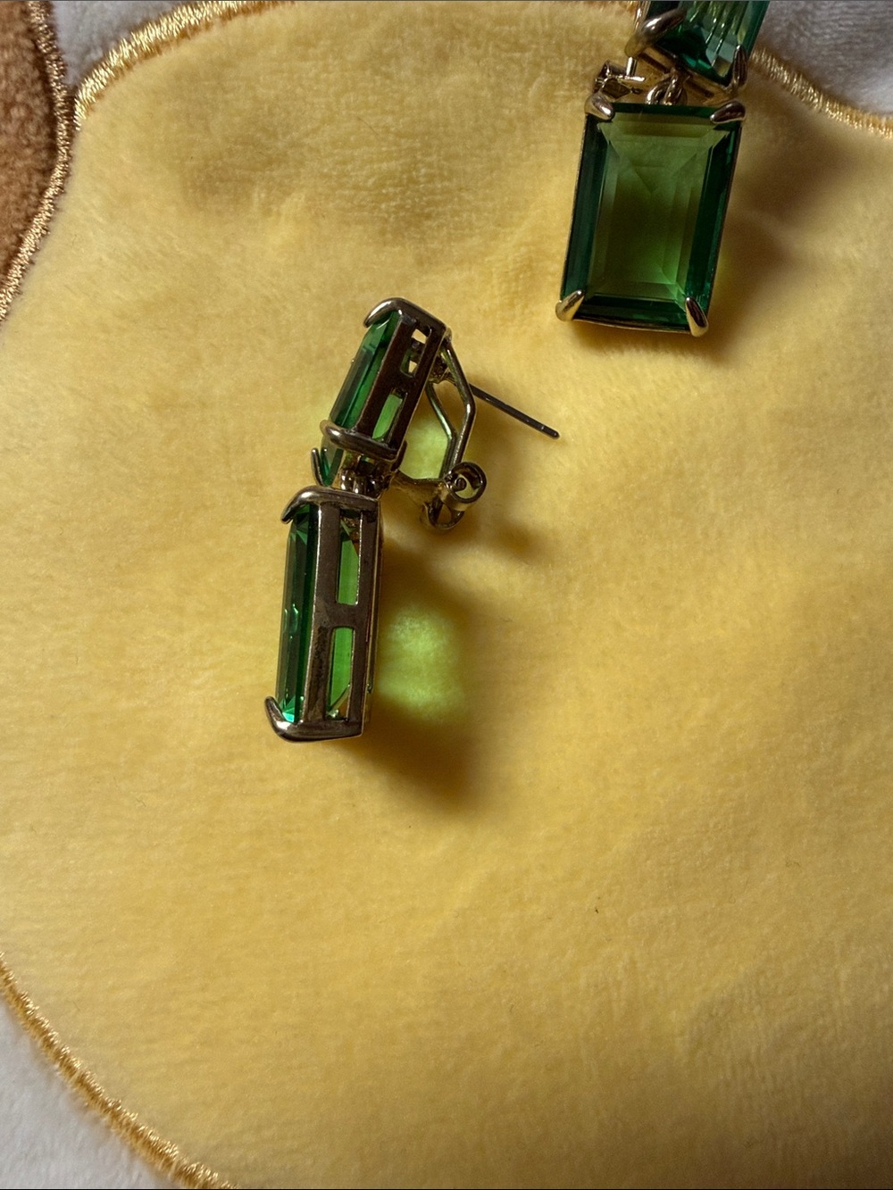Heidi Daus Deep Green Rectangular Swarovski Drop Earrings - Picture 7 of 9